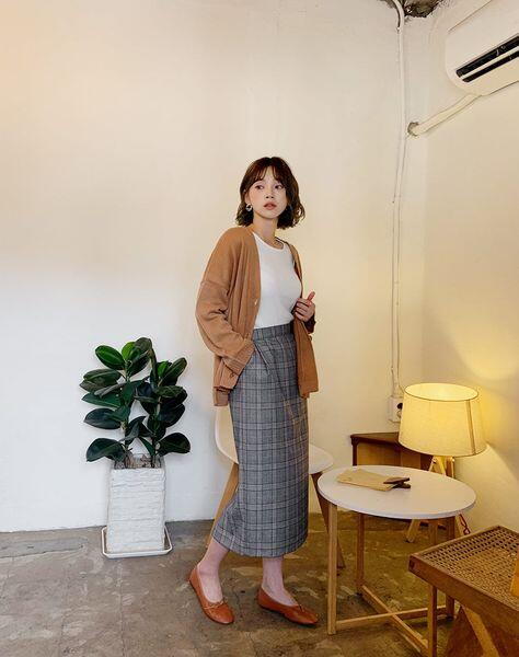 4 cách diện áo khoác cardigan giúp bạn vừa thanh lịch, thời thượng mà không tốn thời gian chuẩn bị - 4