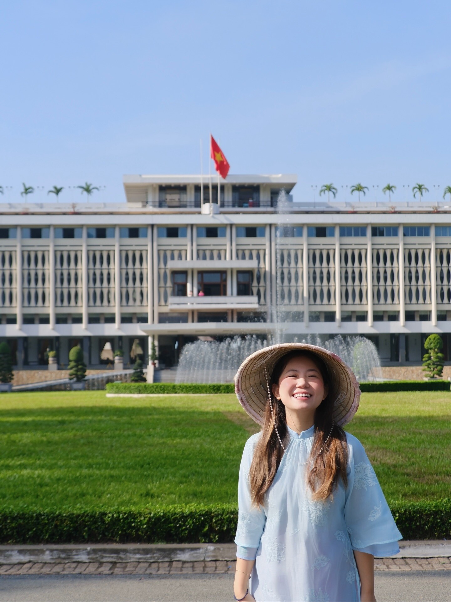 Nữ cơ phó U30 đốn tim với gương mặt &#34;búng ra sữa&#34;, ăn mặc dễ thương như nữ sinh khác hẳn khi mặc đồng phục bay - 8