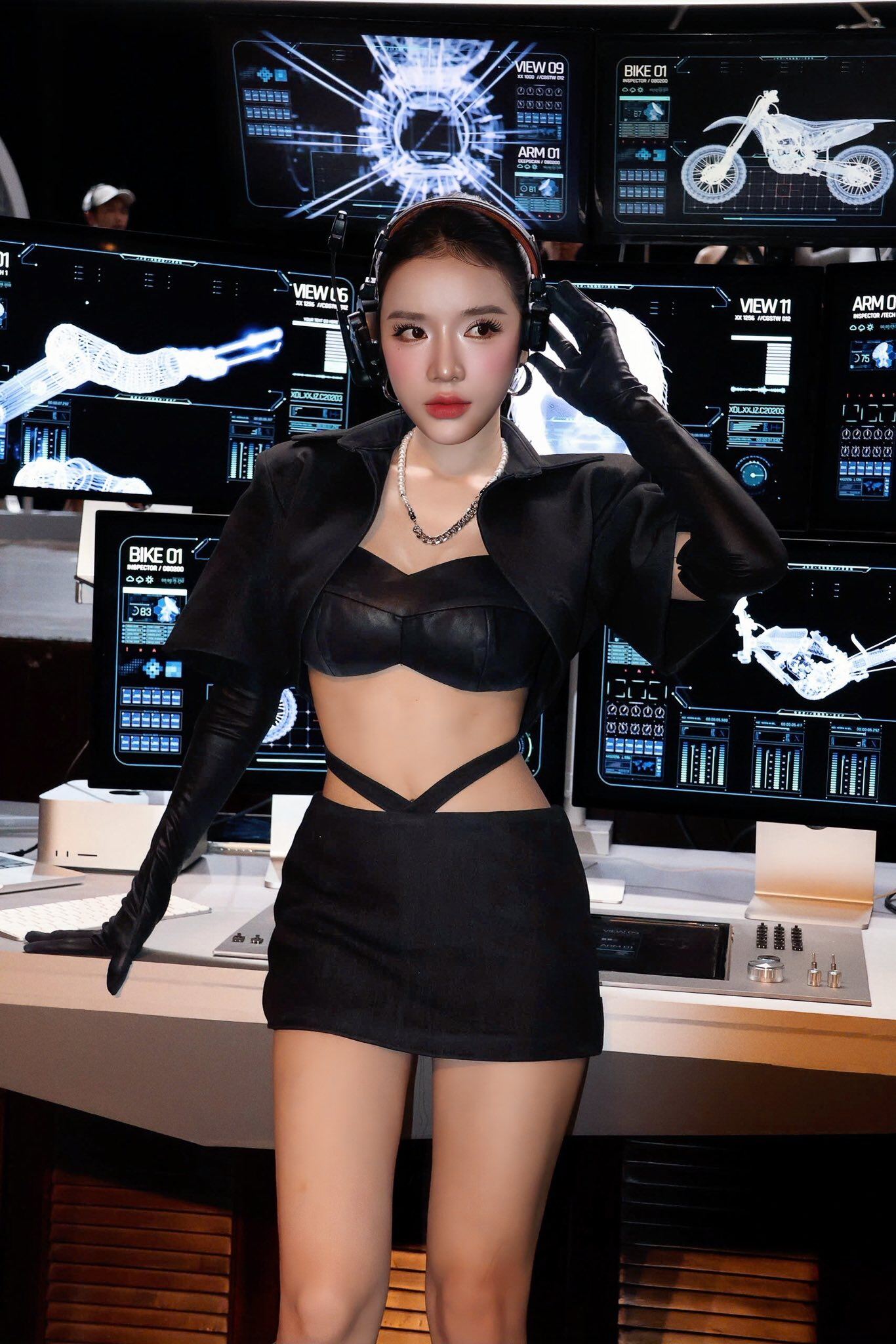 "Con gái" Trường Giang là nàng thơ mới của Trấn Thành, đẹp siêu thực như AI, eo nhỏ 56cm vạn người mê - 18