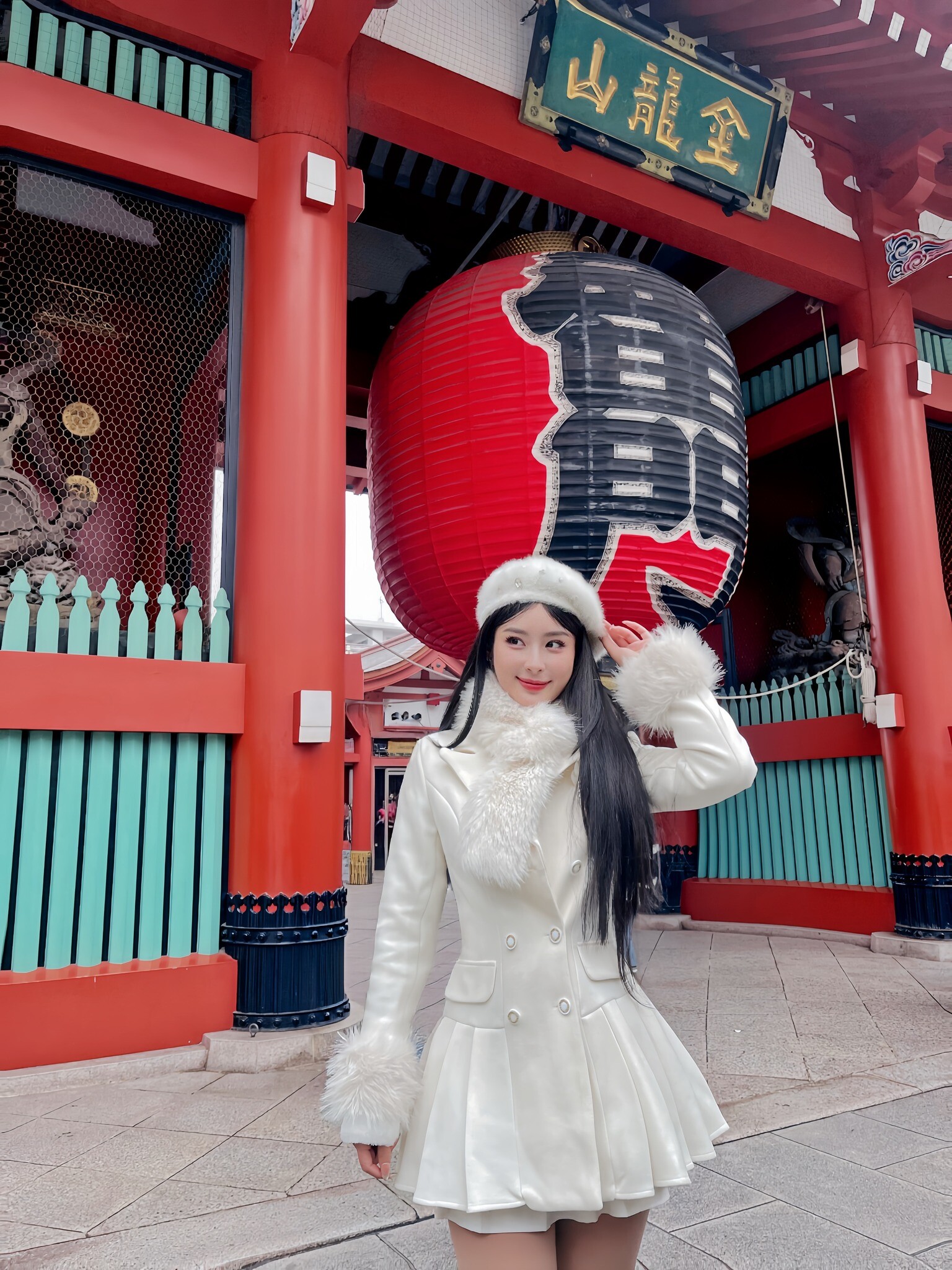 Gu ăn mặc trái ngược của &#34;con gái ông trùm&#34; hot nhất Việt Nam: Trên phim cực &#34;ngầu&#34;, ngoài đời quyến rũ vô đối - 8