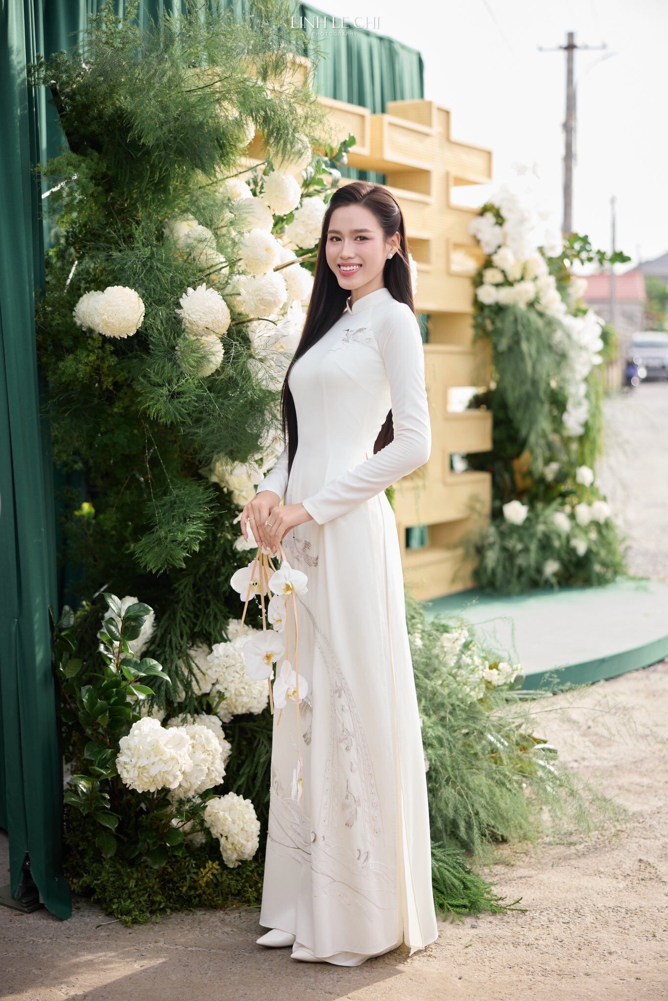 Cô dâu Đỗ Hà mặc áo dài có ý nghĩa đặc biệt, chồng Tổng giám đốc đeo đồng hồ có giá hơn tỷ - 5