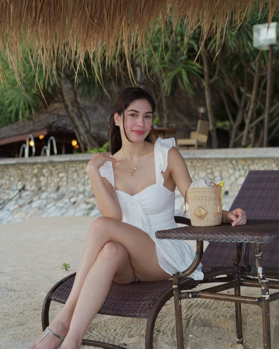 Nhan sắc quyến rũ của Á hậu Miss Cosmo 2025 và thân thế đặc biệt khiến nhiều người bất ngờ - 11