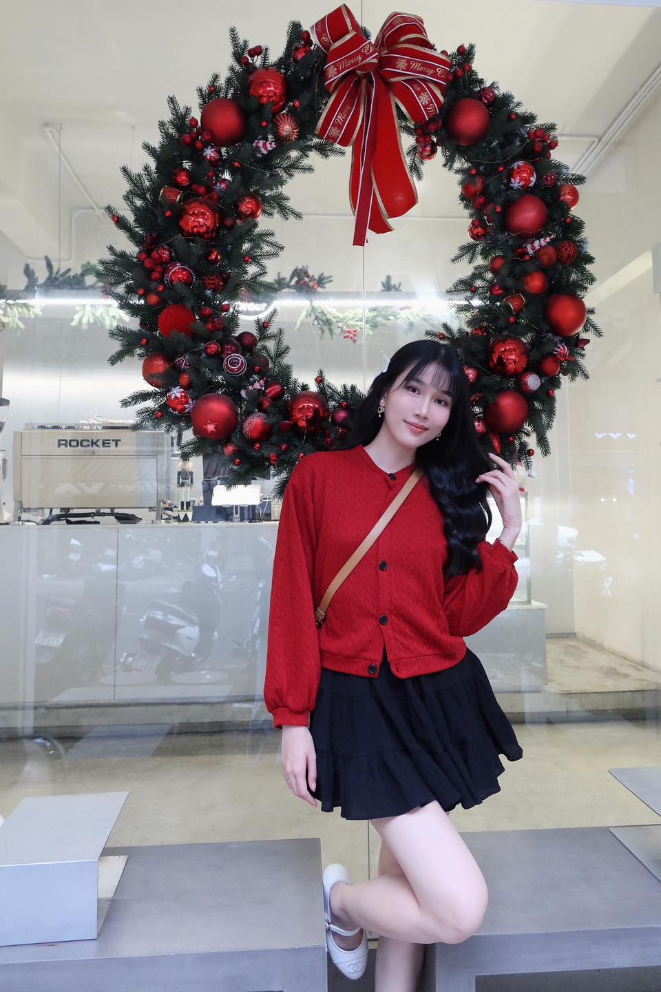 4 kiểu chân váy tối giản được nàng dâu hào môn “chọn mặt gửi vàng”, mặc thế nào cũng sang chảnh ngút ngàn - 4