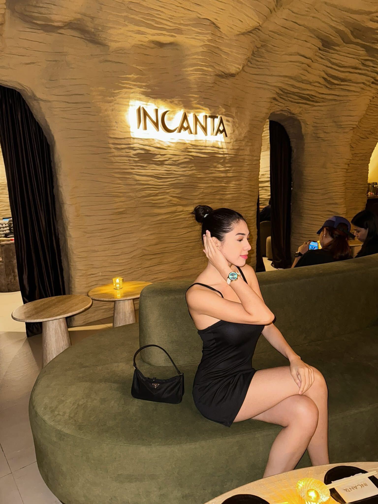 Nhan sắc quyến rũ của Á hậu Miss Cosmo 2025 và thân thế đặc biệt khiến nhiều người bất ngờ - 10