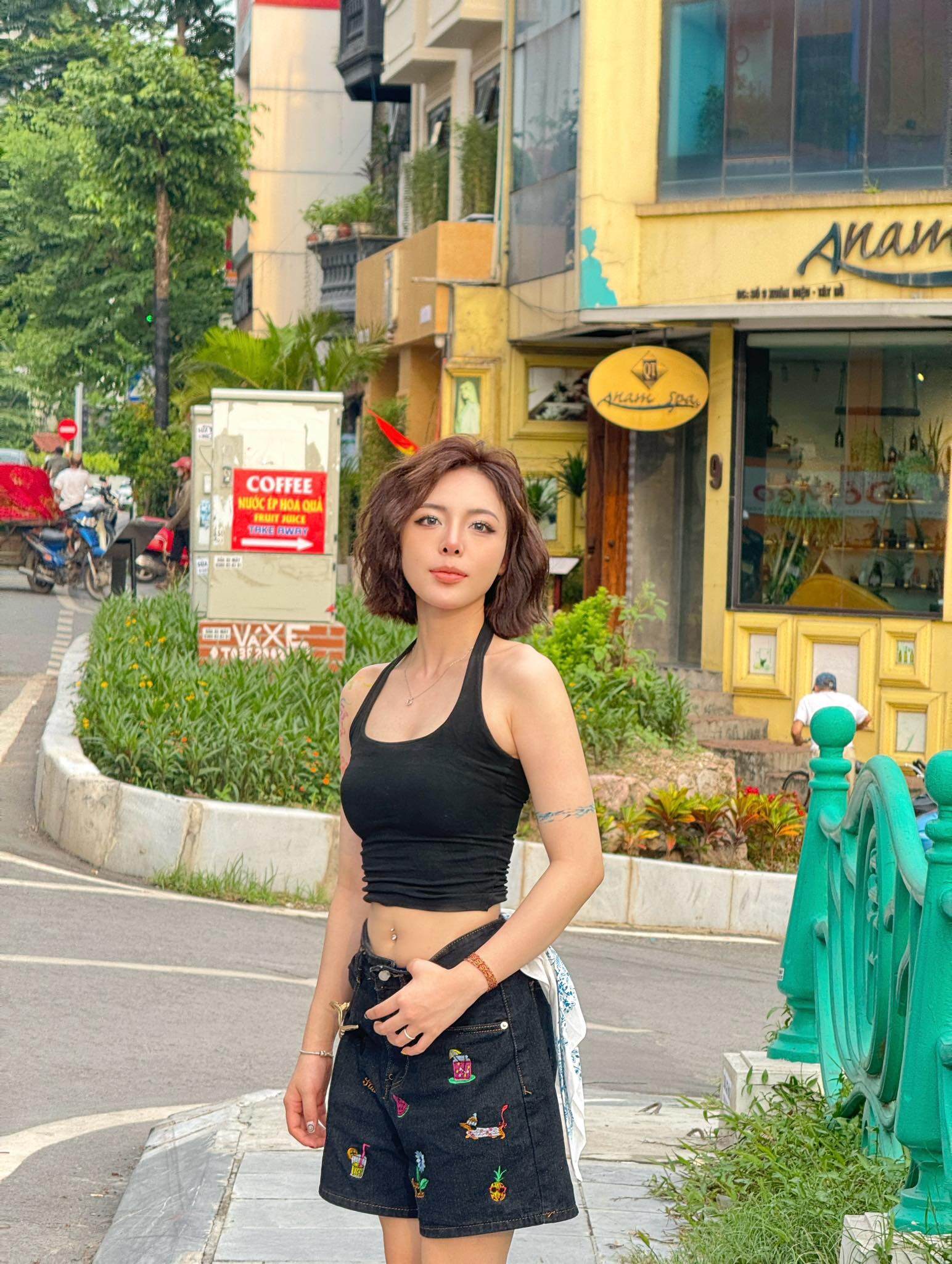 &#34;Hoa khôi bắn súng&#34; 2k4 mang hàm Thượng úy, gây bất ngờ với diện mạo đời thường đẹp như hoa hậu, chân dài chuẩn mẫu - 9