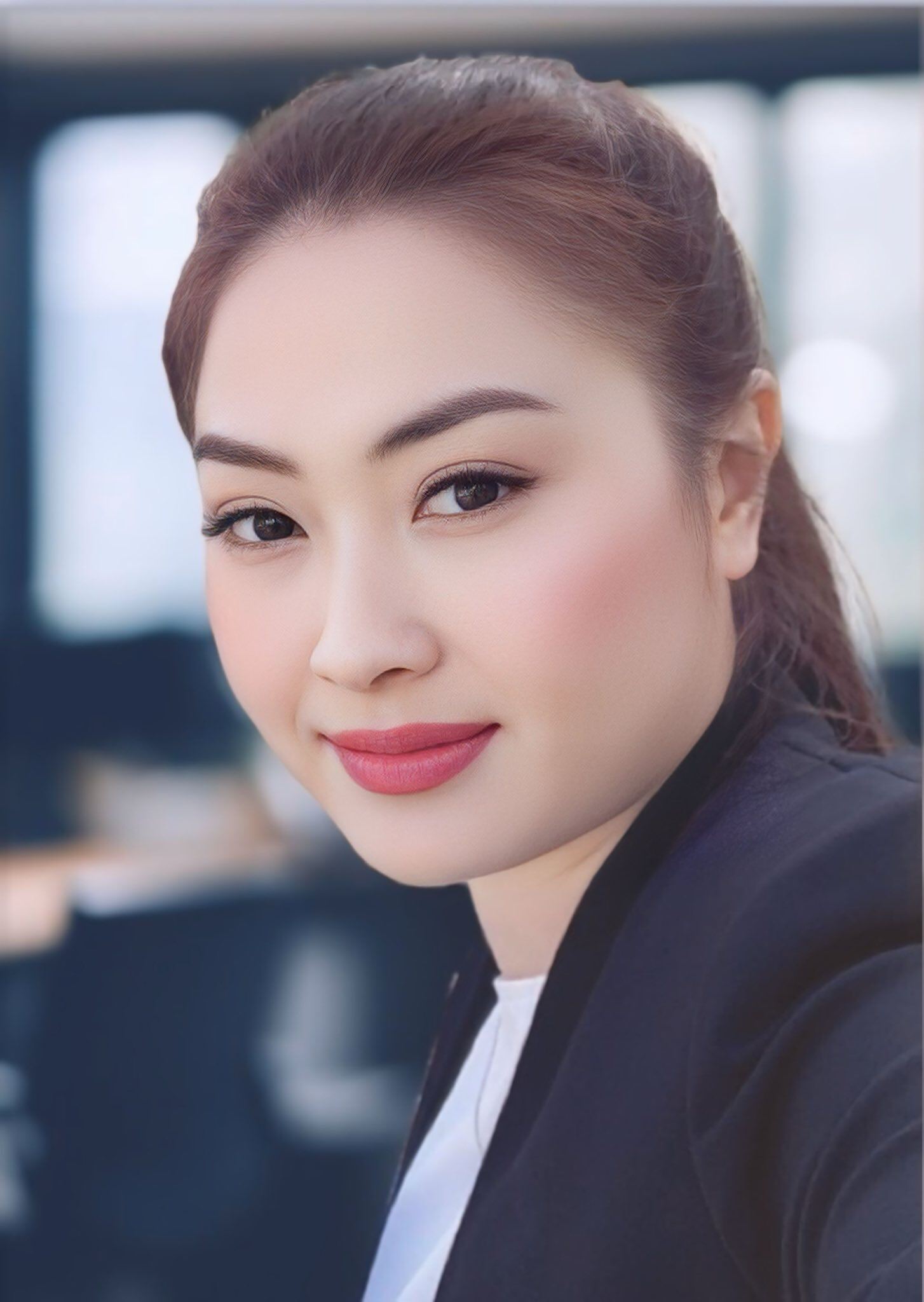 Á hậu Việt có body cực nét, lấy đại gia chỉ 2 tuần đã ly hôn, 13 năm sau quay lại xin lỗi, nhan sắc hiện tại ngỡ ngàng - 15