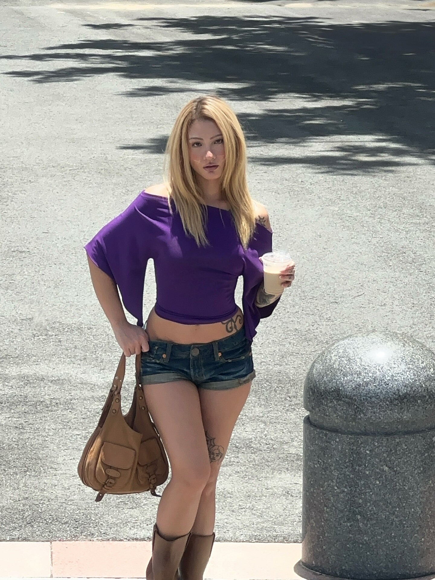 Cô “vợ” lai Việt - Đức của diễn viên Quốc Khánh tóc vàng hoe như Tây, body tuổi 28 hoàn hảo đến từng centimet - 7