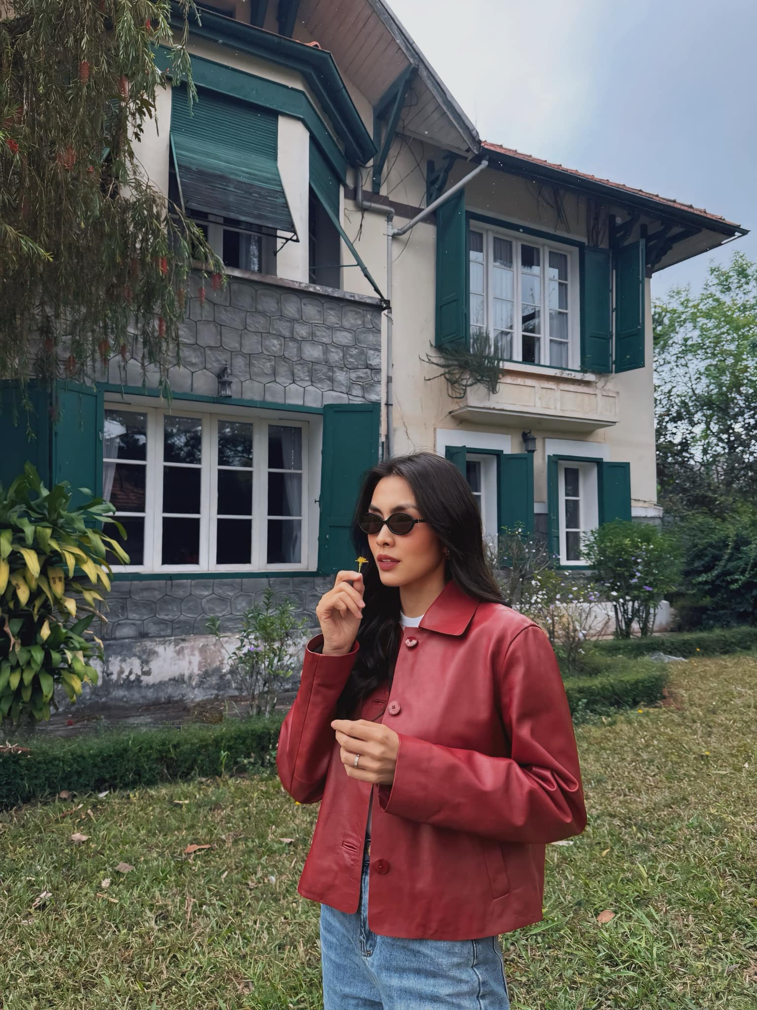 Đi chơi với hội bạn, Tăng Thanh Hà vẫn giữ nguyên tắc “vàng” trong ăn mặc, nói không với việc &#34;làm màu&#34; - 17