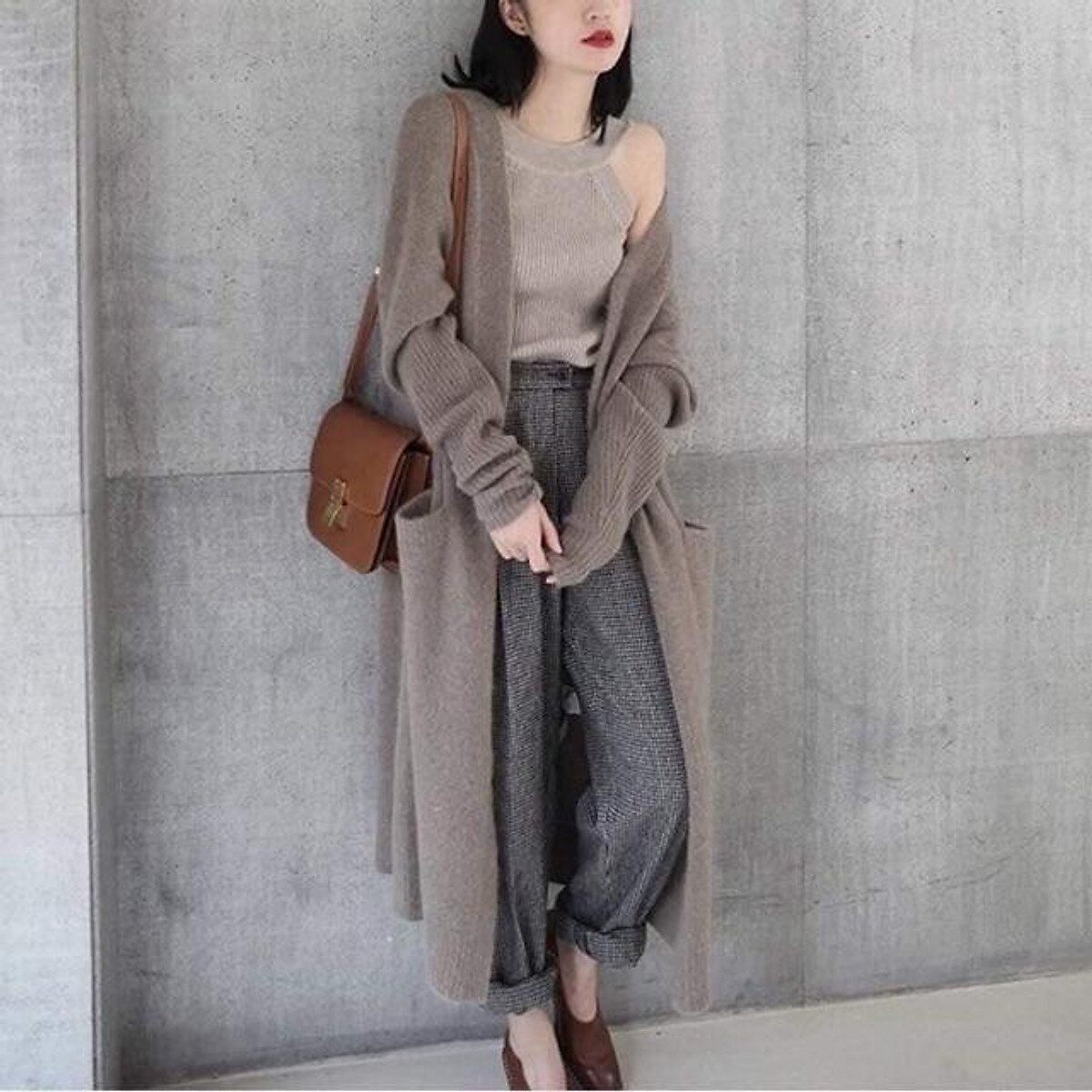 Sau khi thử loạt outfit mùa lạnh, đây là 4 kiểu áo đẹp mặc cùng quần jeans giúp tôi sang như quý cô nước Pháp - 14