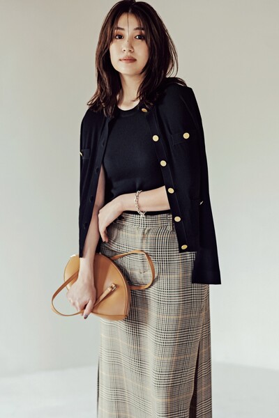 4 cách diện áo khoác cardigan giúp bạn vừa thanh lịch, thời thượng mà không tốn thời gian chuẩn bị - 9