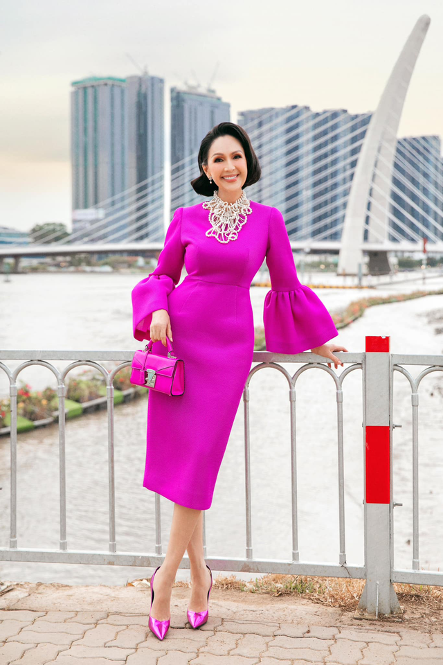 Dung nhan 2 bóng hồng nổi tiếng trong đời Thương Tín: "Nữ hoàng ảnh lịch" U65 vẫn đẹp sang, tuyệt đỉnh giai nhân lại tàn tạ - 10