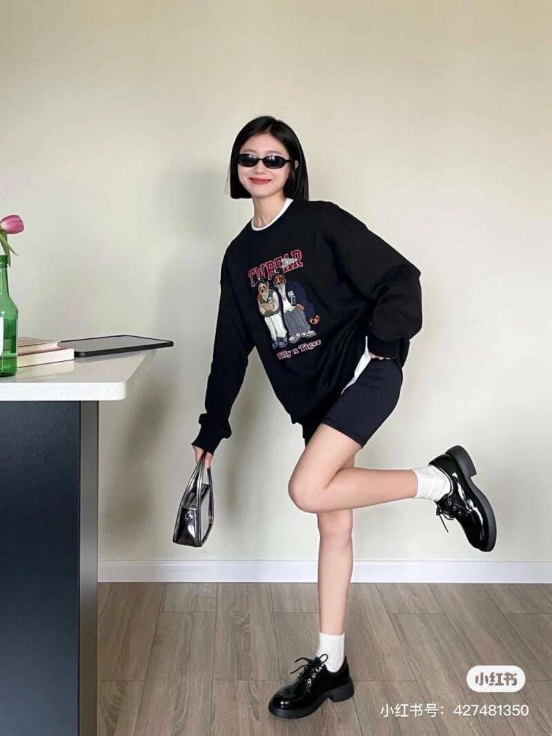 Sang đông, chị em chỉ cần sắm 4 kiểu giày vừa ấm vừa kéo chân này, phối đủ kiểu váy áo đều hợp - 8