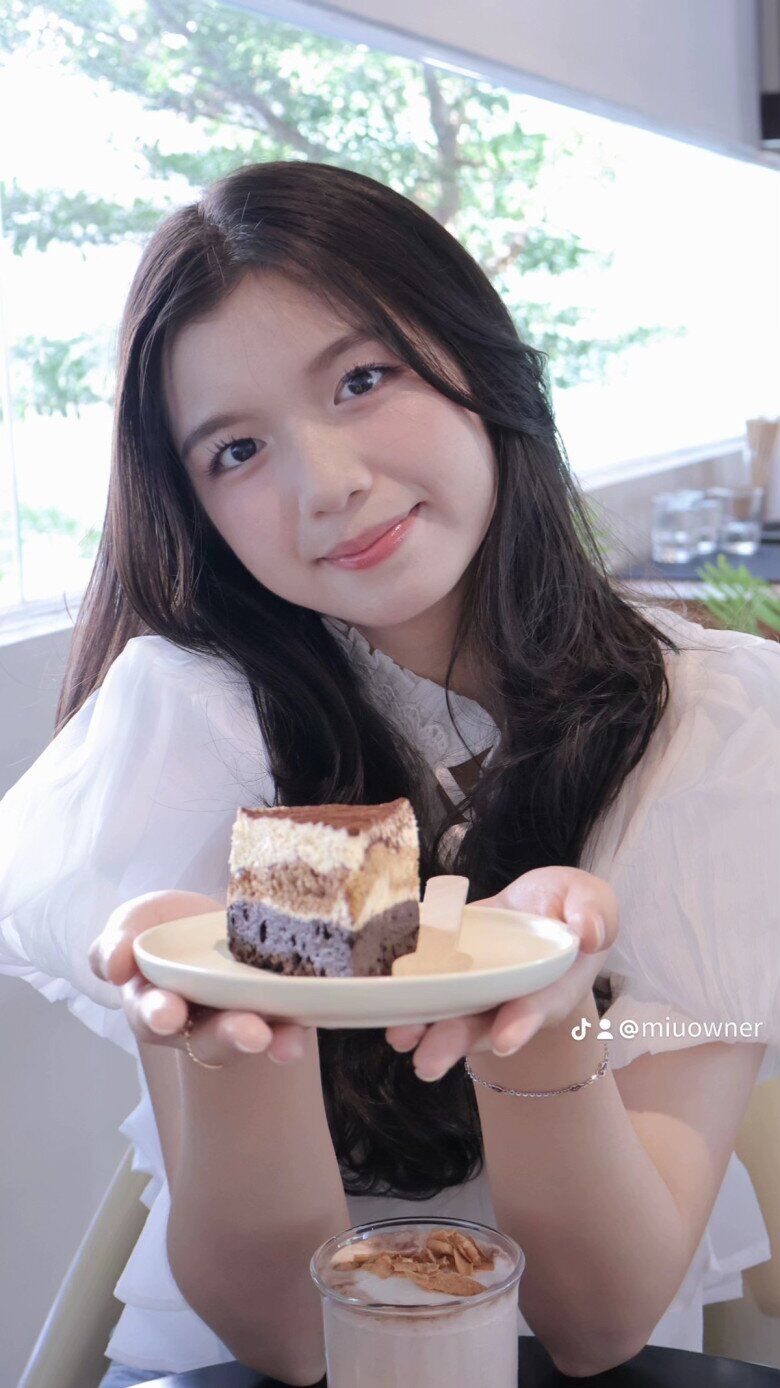 "Báu vật nhan sắc quốc gia" năm 2025: Nam thần quân đội hút 2 tỷ lượt xem, cặp đôi "hậu duệ mặt trời" gây sốt - 14