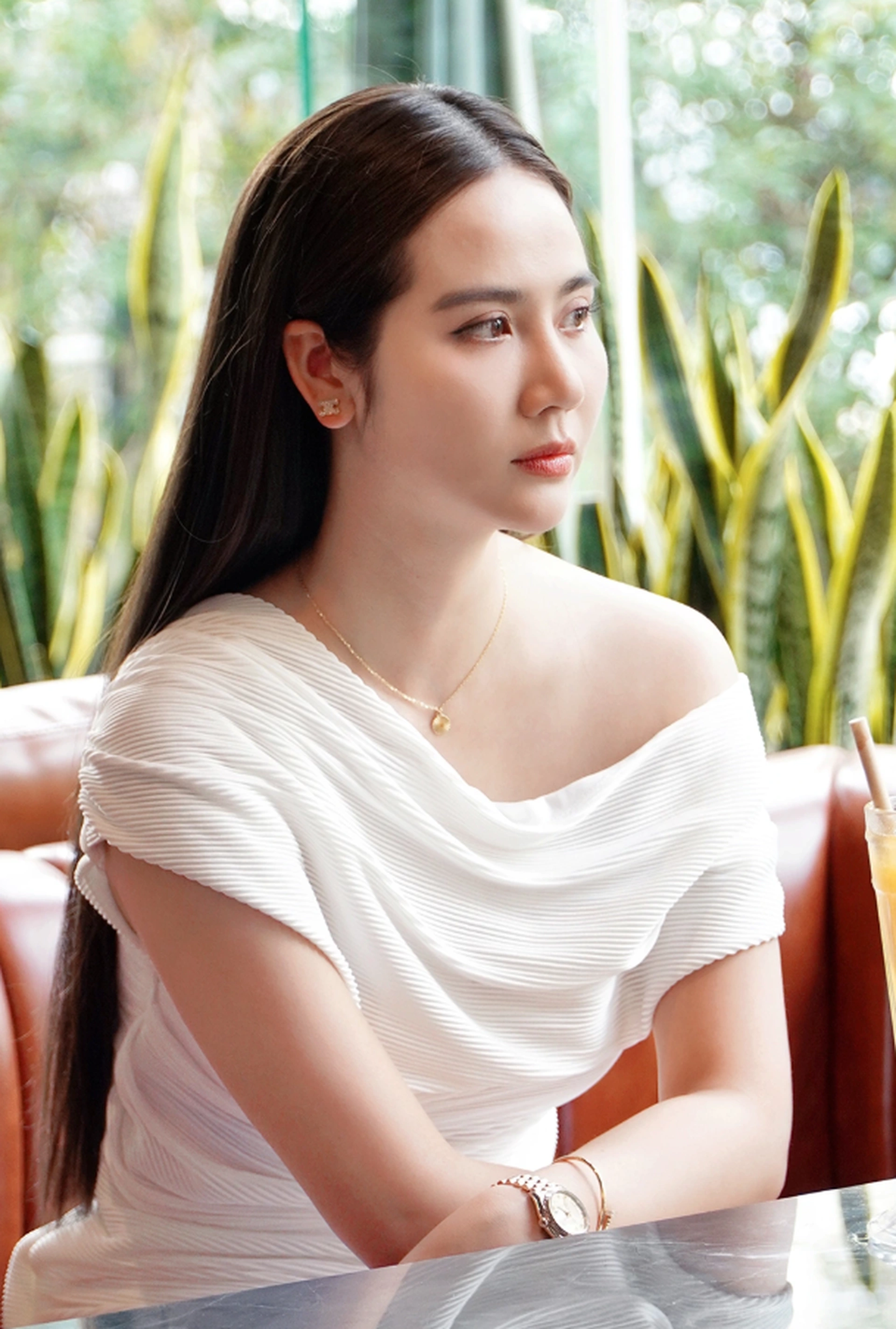 Huyền Lizzie là mỹ nhân mặc đồ công sở đẹp nhất màn ảnh, chị em mê phong cách tổng tài tham khảo ngay - 6