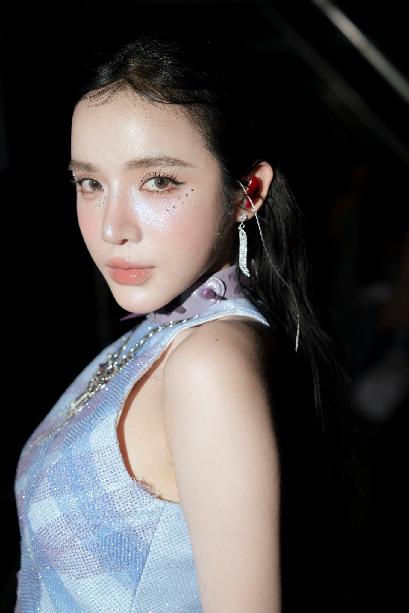 "Con gái" Trường Giang là nàng thơ mới của Trấn Thành, đẹp siêu thực như AI, eo nhỏ 56cm vạn người mê - 13