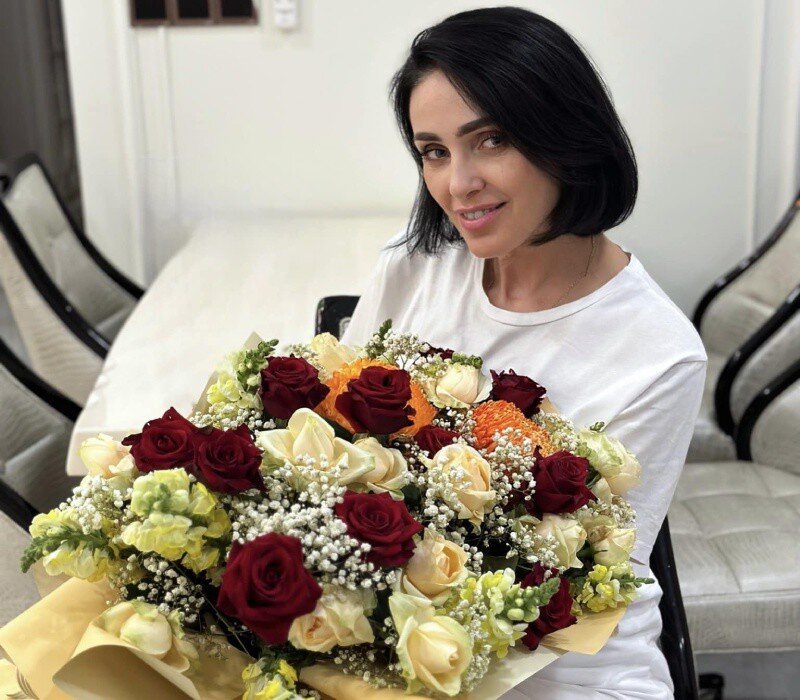 Mẹ vợ Bùi Tiến Dũng sinh ở nơi "phụ nữ đẹp nhất thế giới", nhìn sang mẹ vợ Đoàn Văn Hậu càng trầm trồ hơn - 7