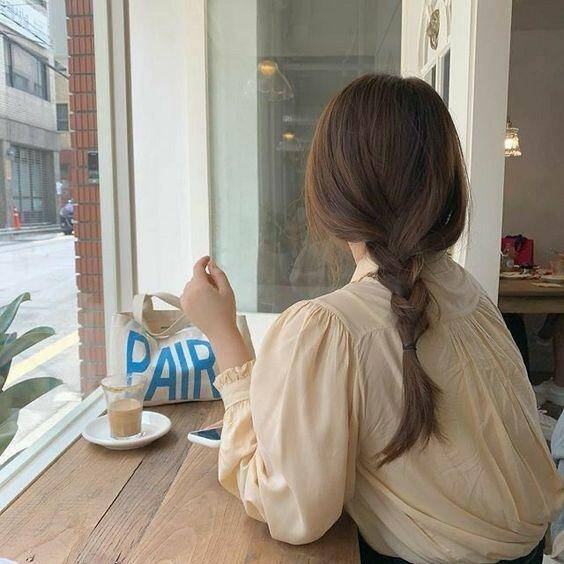 Mặc áo sơ mi đi làm hàng ngày sao cho không “dừ”? Chị em thử kết hợp với 5 kiểu tóc đơn giản giúp trẻ xinh hết nấc - 10