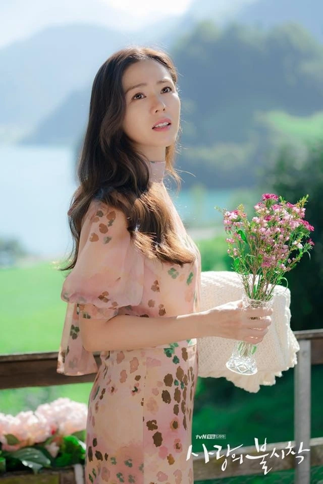Khác hẳn Song Hye Kyo càng cắt ngắn càng sang, Son Ye Jin để tóc ngắn lại “tụt hạng” nhan sắc - 11