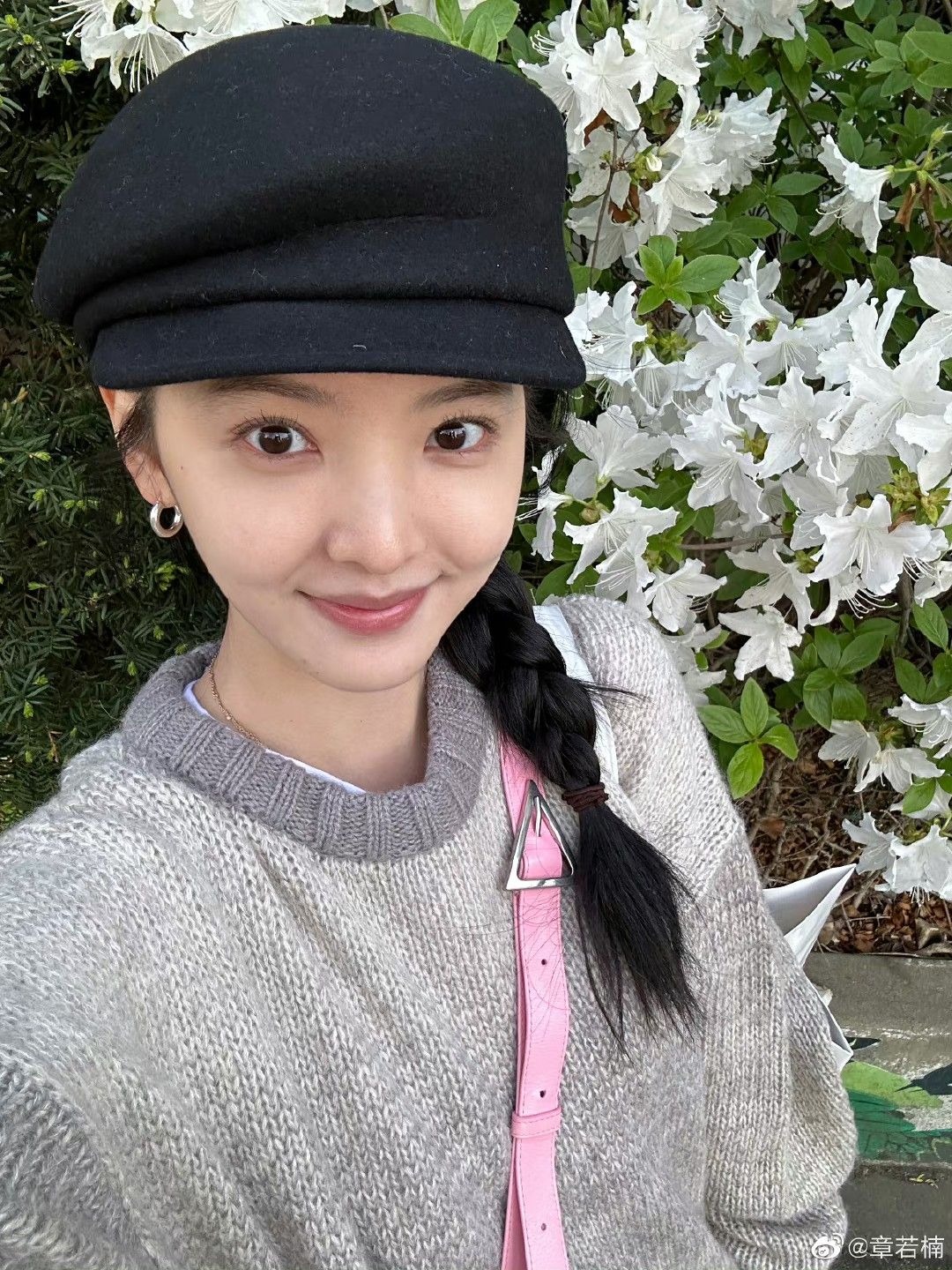 Nữ thần vạn người mê: Cả đời chỉ gắn bó với 1 item, đẹp đến mức khiến ai nhìn cũng "rụng tim"! - 4