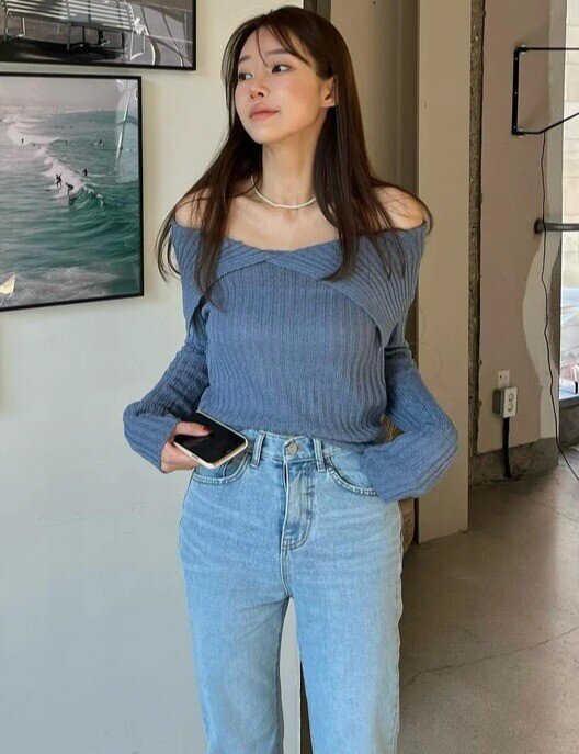 Áo thun trắng sắp bị "soán ngôi", kiểu áo này mới là "chân ái" quanh năm của chị em, càng diện càng trẻ sang - 3