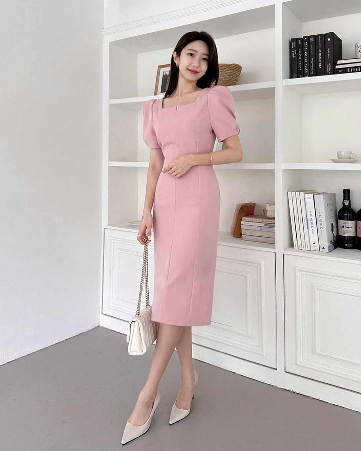 3 kiểu váy được phụ nữ U40 mê mẩn, vừa che khuyết điểm khéo vừa sang chảnh ngút ngàn - 1
