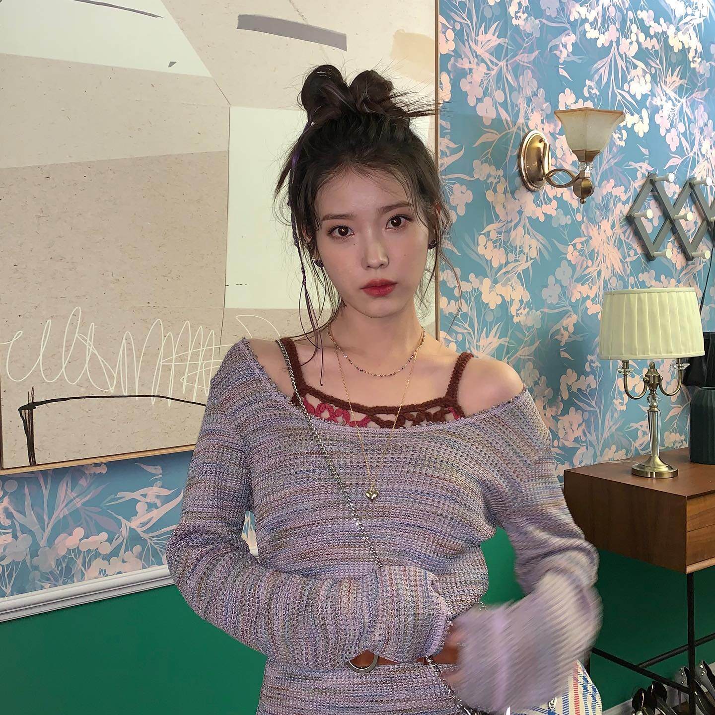 Không chỉ sở hữu gương măt nhỏ xíu, "em gái quốc dân" còn khiến dân tình mê mẩn vì 5 kiểu tóc "gánh" visual đỉnh chóp  - 5