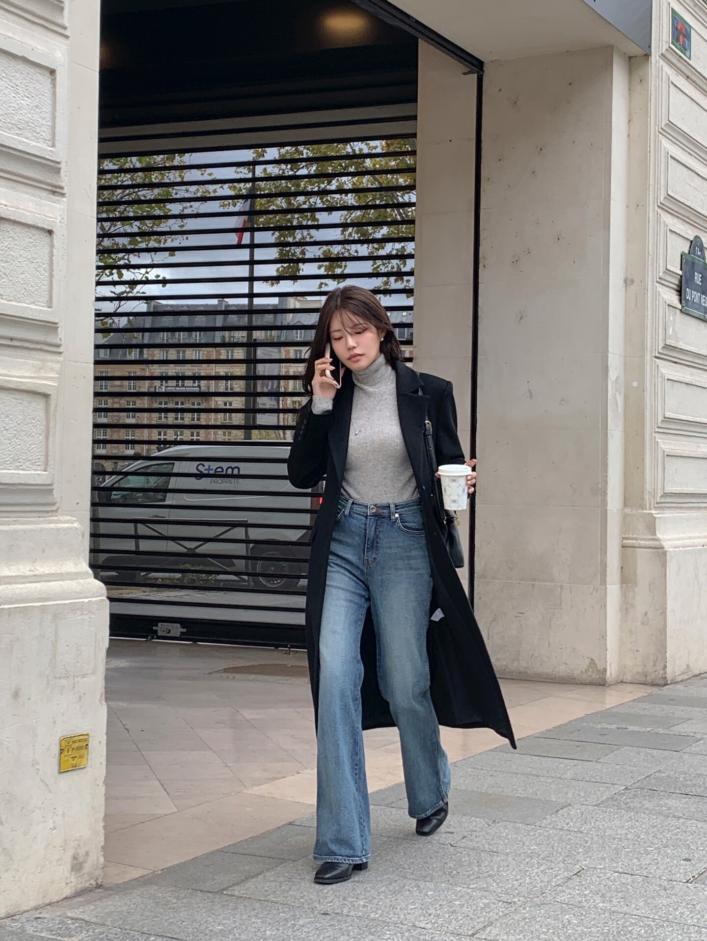 Gái Hàn mặc đơn giản mà vẫn "chanh sả" như dát đồ hiệu, thì ra là nhờ có 5 món đồ này - 10