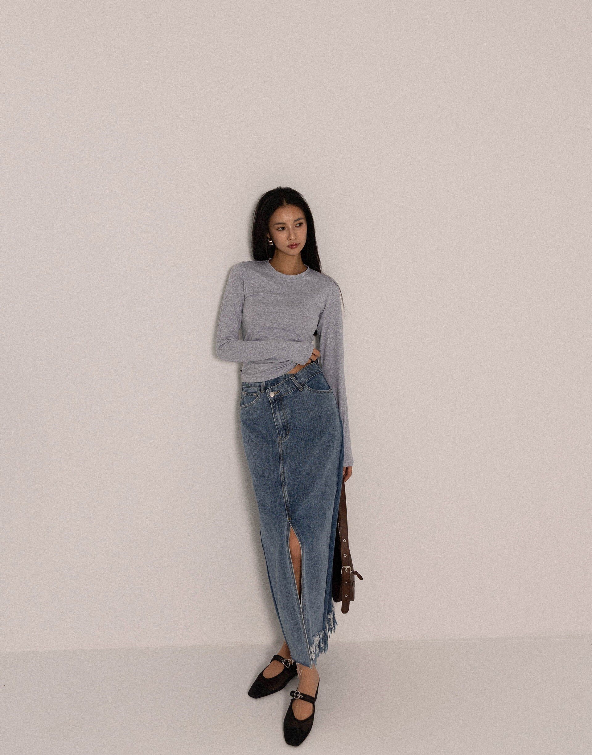 Mặc chân váy xuyên tuần, tôi nhận ra 4 dáng &#34;hack chân&#34; thần kỳ, chị em công sở nào cũng nên có - 11