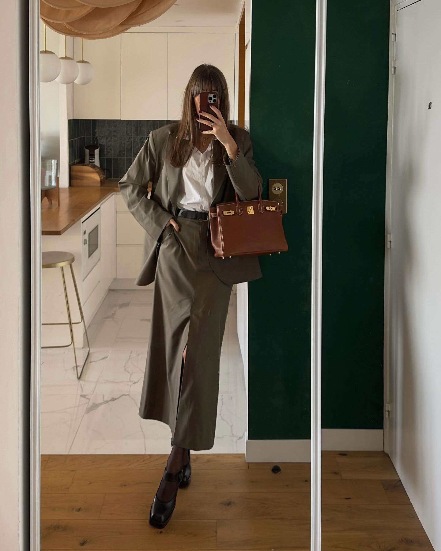 Blazer thường bị &#34;thất sủng&#34; vào mùa đông, ai ngờ mix với 4 món này lại &#34;cứu nguy&#34; cực đỉnh! - 11