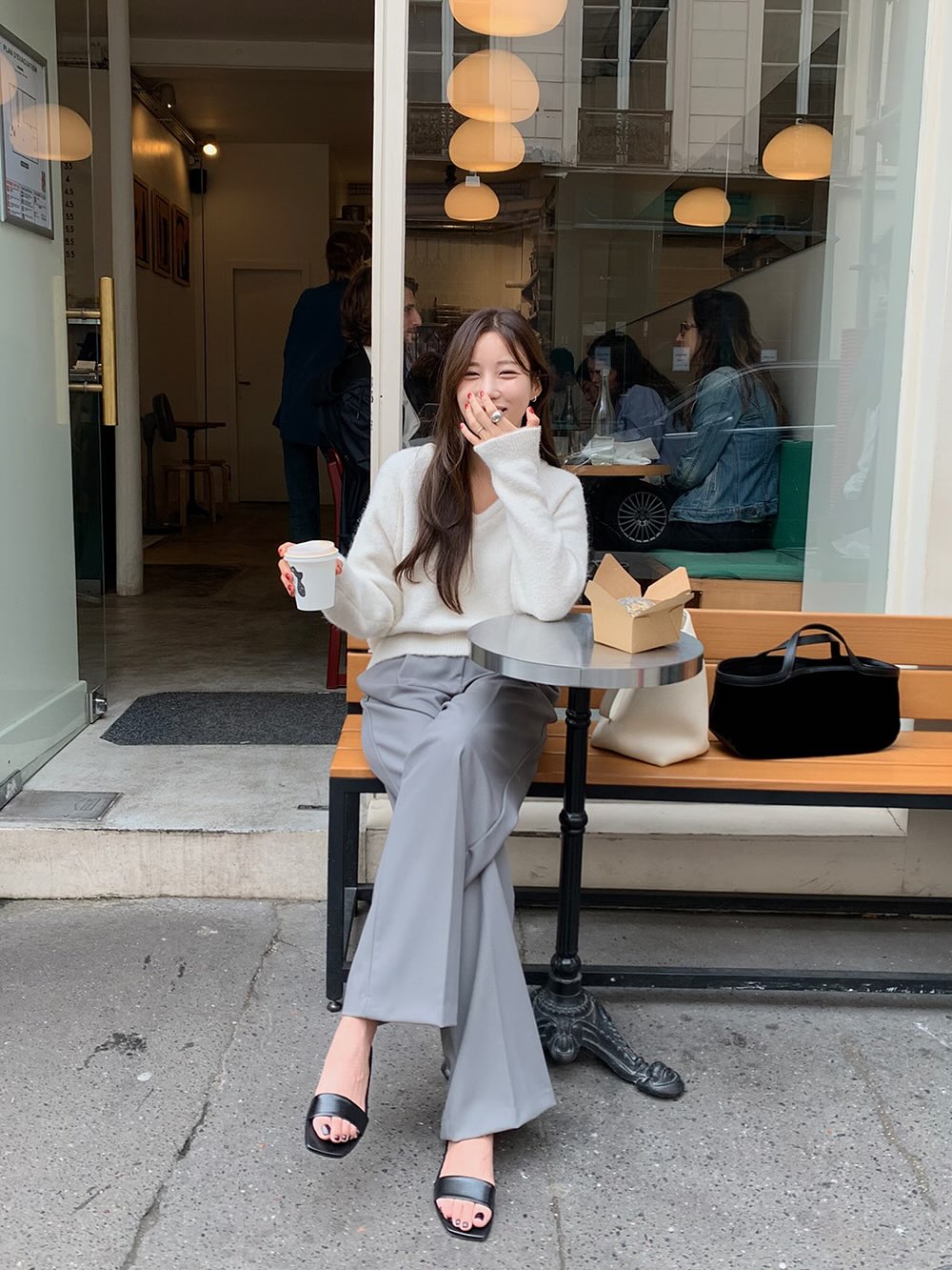 Nàng công sở mùa đông yêu thích 5 kiểu phối này, dễ áp dụng mà sang chảnh ngút trời - 12