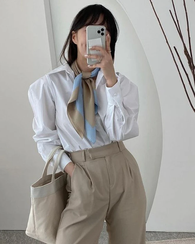 Màu quần trẻ hơn quần đen, sang hơn quần trắng, phối với 4 kiểu áo này là chuẩn "tinh hoa hội tụ" - 12