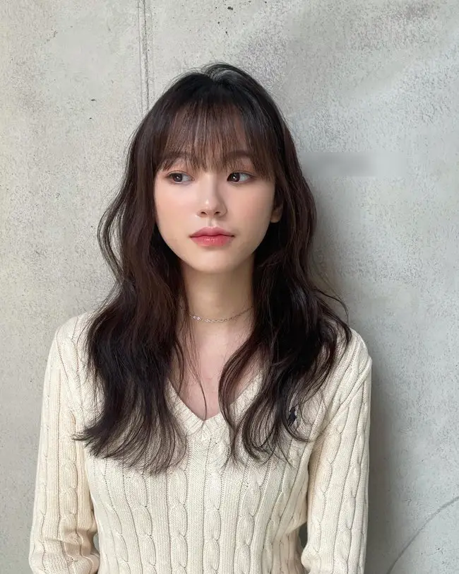 Chị em công sở muốn thành mỹ nhân chốn văn phòng, phải kết thân với 5 kiểu tóc: Vừa gọn mặt lại ít tốn công chăm - 13