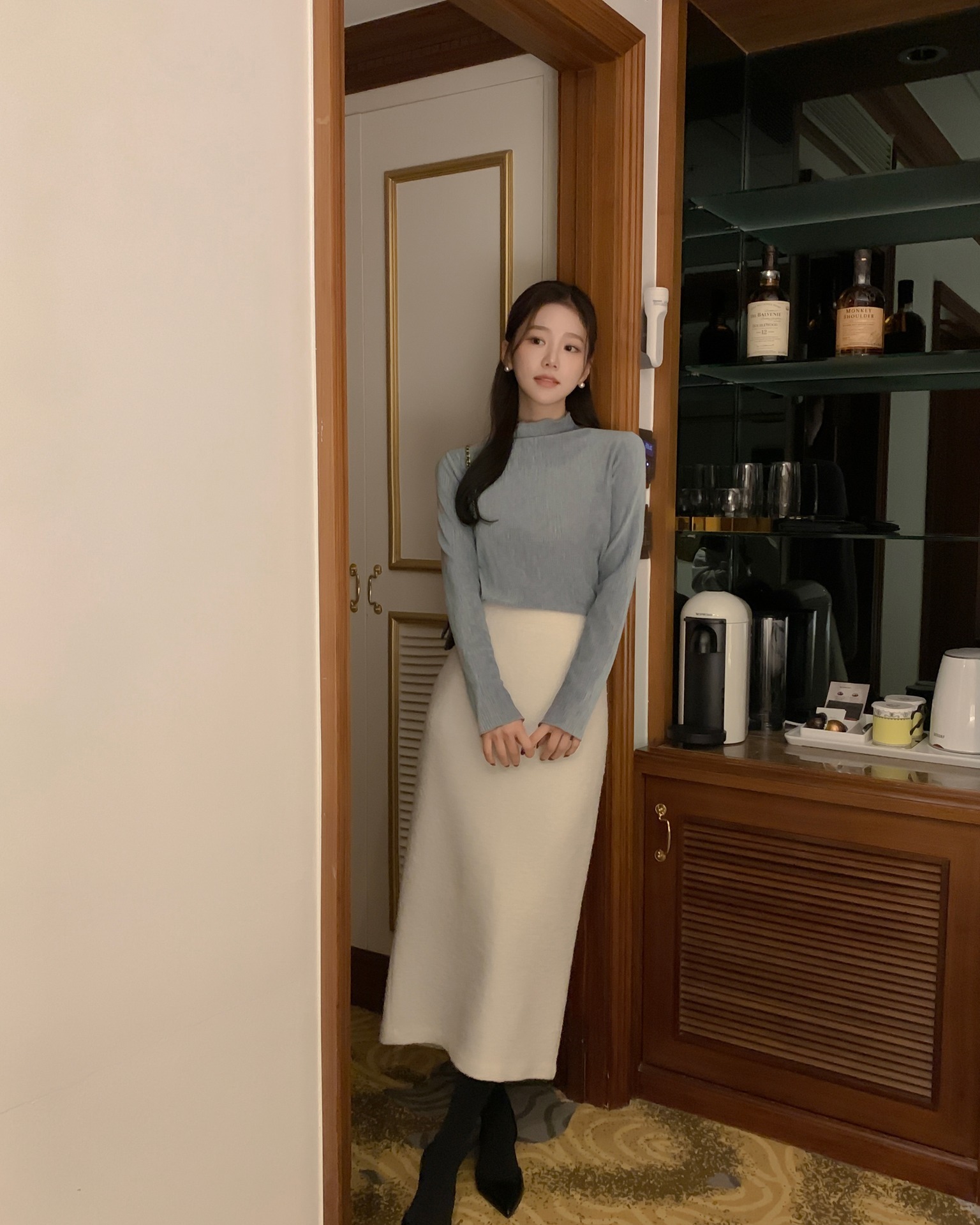 Dân công sở mùa lạnh đừng nghĩ nhiều: 5 món này "cân" tất cả, mặc lên auto sang - 15