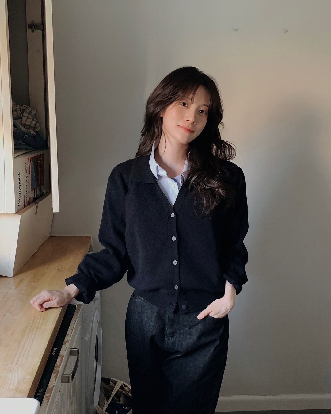 Phụ nữ trên 40 đừng bỏ qua 4 mẫu áo khoác này: Mặc lên thanh lịch, khí chất tăng bội phần - 15