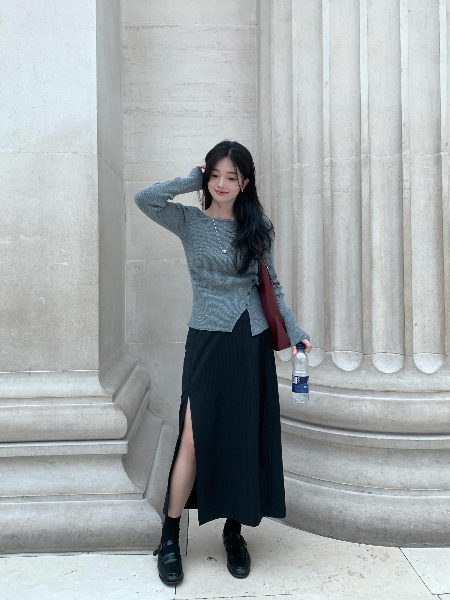 Phụ nữ U35 chuộng 5 kiểu áo này nhất khi trời lạnh, diện vào vừa tôn dáng lại giữ ấm cực tốt - 15