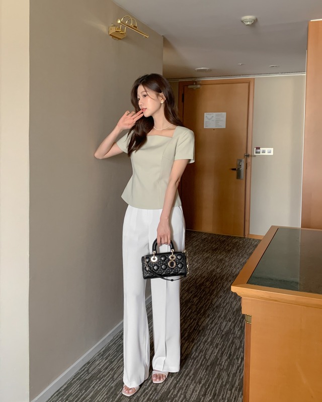 Mùa đông mặc gì cho đẹp? 4 mẫu quần ống rộng trendy, dễ phối mọi outfit mà ai cũng nên có trong tủ đồ - 16