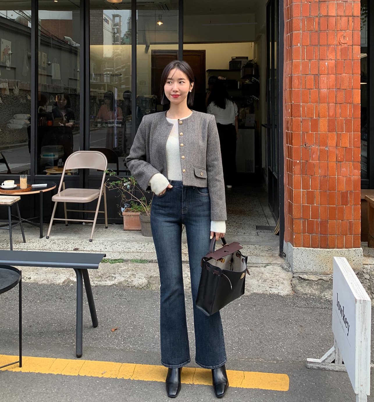 5 kiểu giày là "chân ái" cho mọi độ tuổi, mặc gì cũng sang mà vẫn thoải mái cả ngày - 14