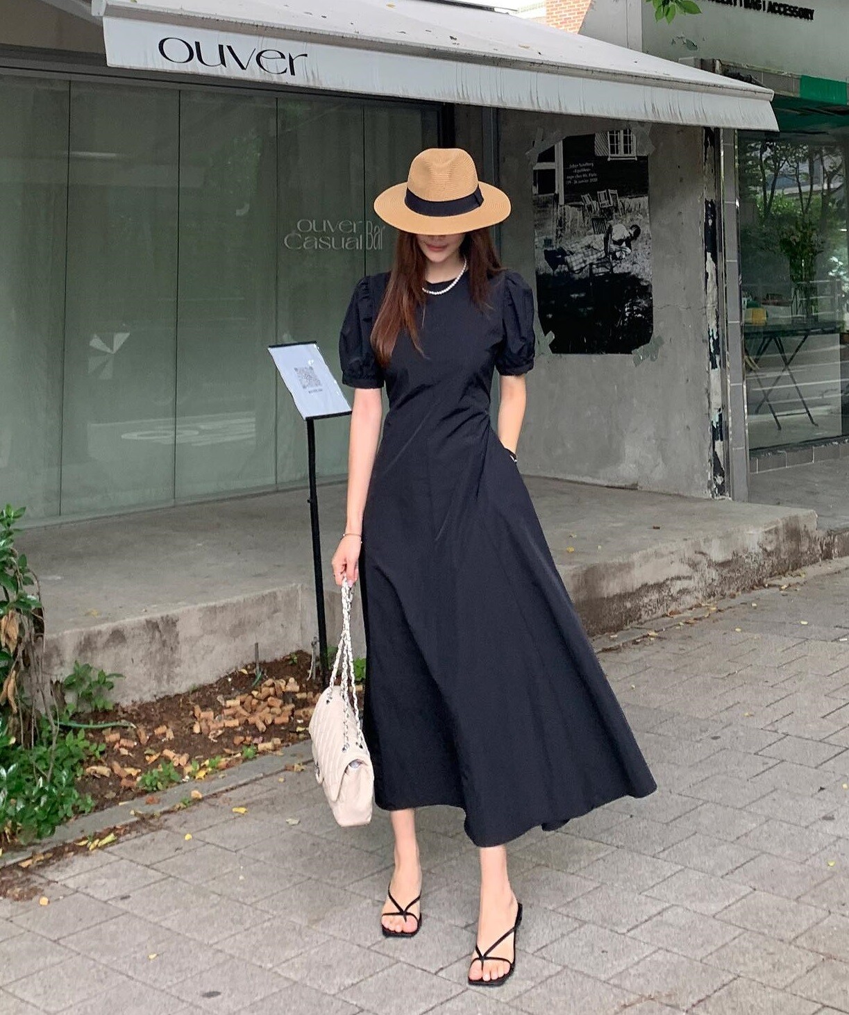 Đừng mãi mặc áo thun + quần jeans &#34;chán ngắt&#34;, thêm 4 công thức này vào khi đi làm: Vừa thanh lịch vừa &#34;nâng gu&#34; thấy rõ! - 13
