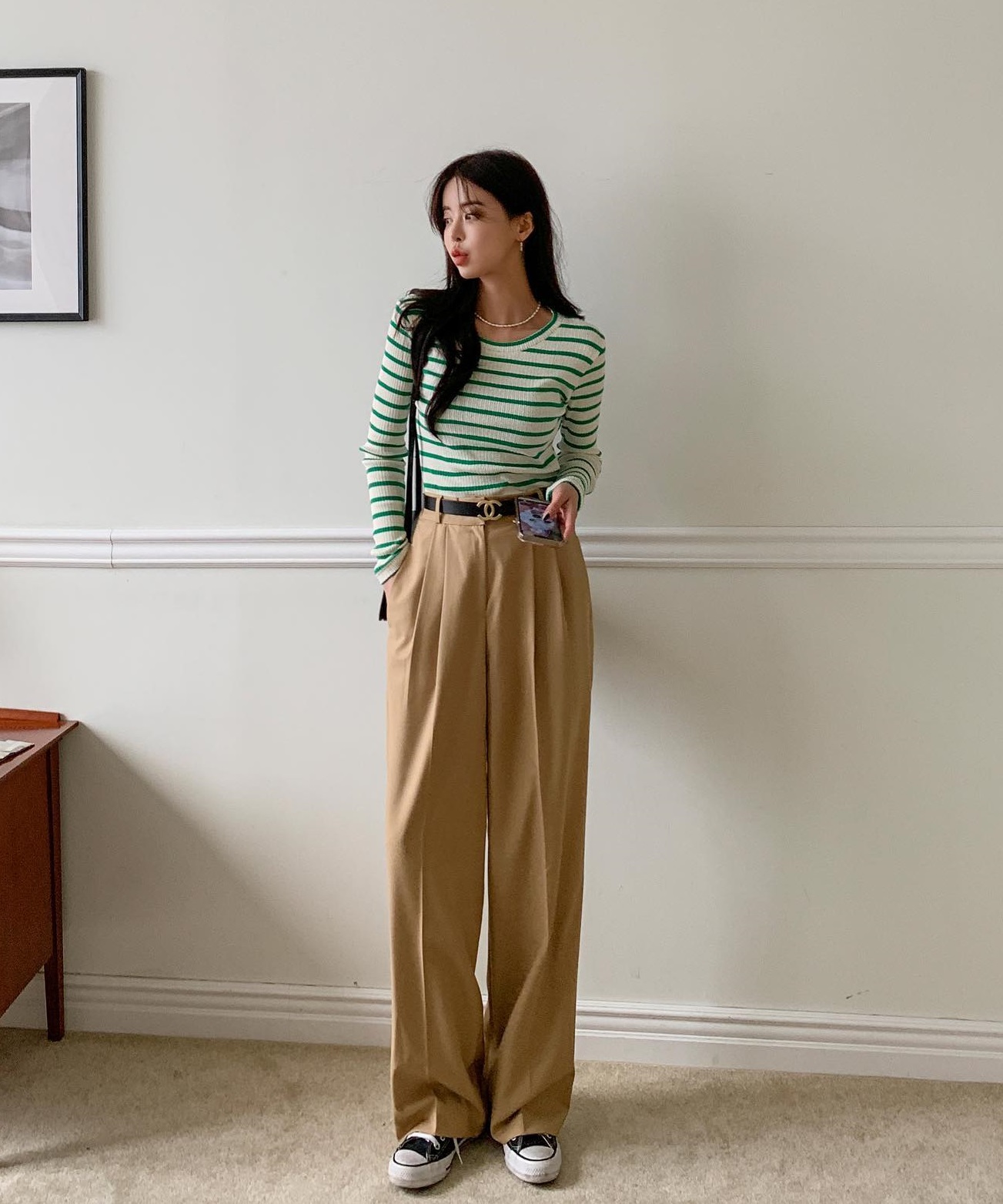 Chị em sau 35 tuổi nhất định phải có 5 đôi giày này trong tủ đồ, diện mùa nào cũng hợp mà nhìn trẻ hơn tuổi - 18