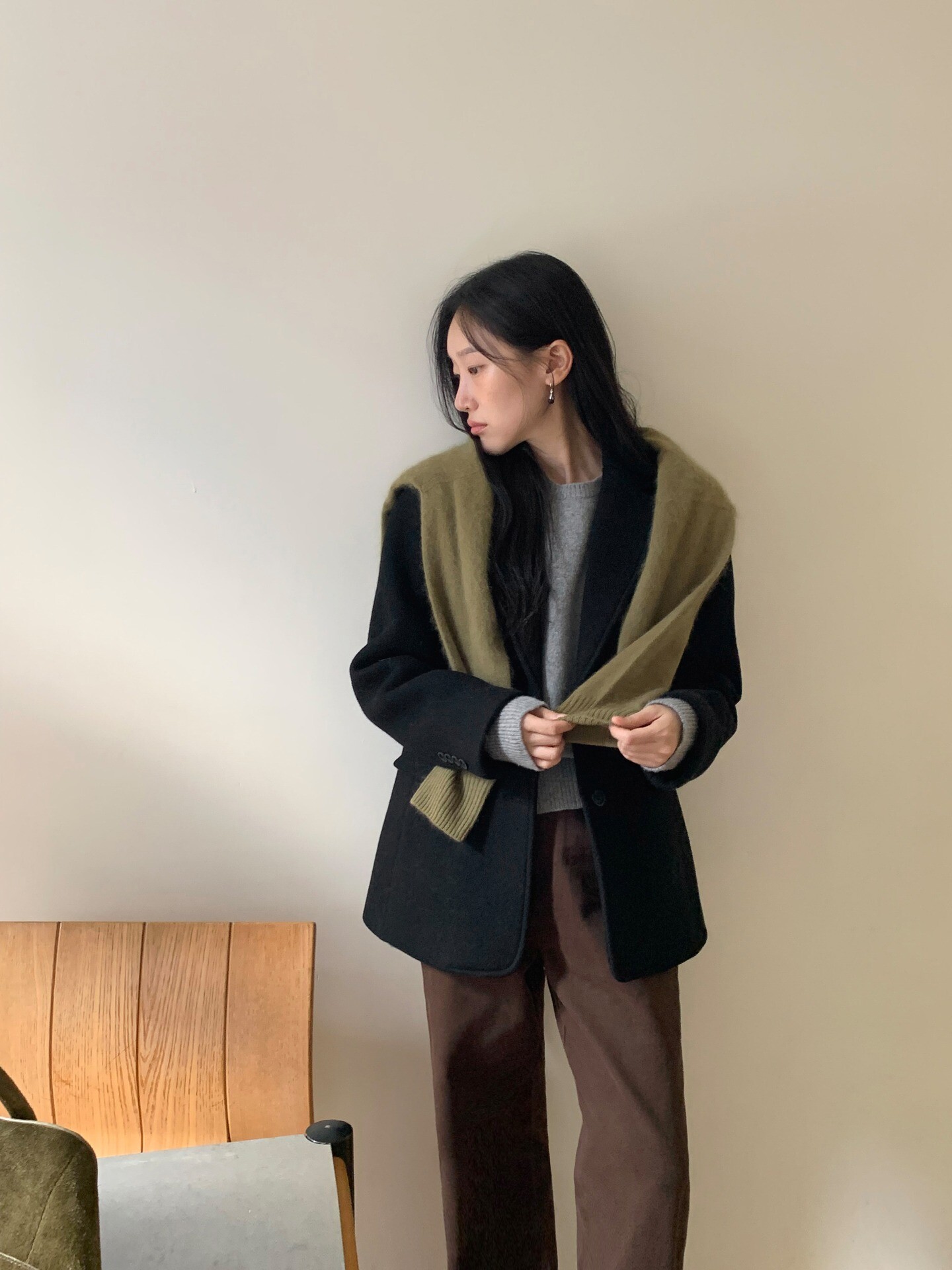 Áo blazer được chị em mê mẩn mặc đông, phối 5 kiểu áo này bên trong là chuẩn "tinh hoa hội tụ" - 19