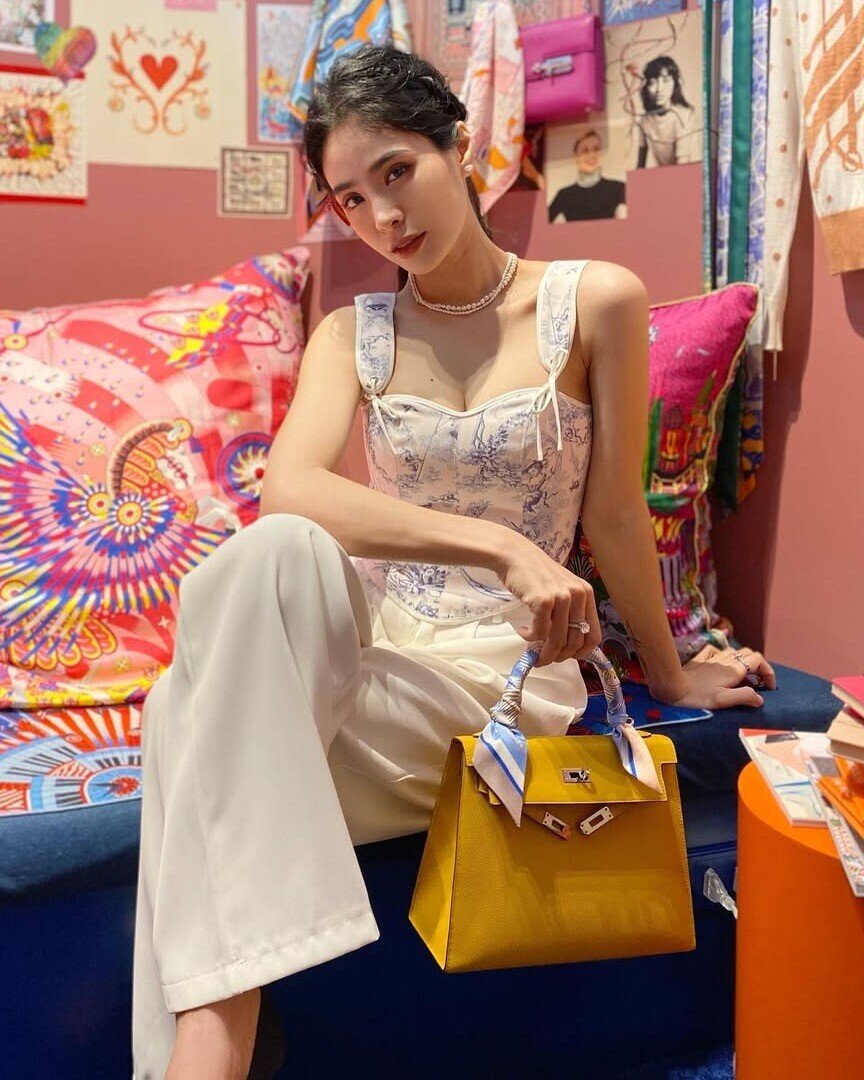 Mỹ nhân Việt lấy thiếu gia ở căn hộ 20 tỷ, có tủ đồ hiệu &#34;đắt xắt ra miếng&#34; nhưng quý đúng chiếc túi 5 triệu đồng - 8