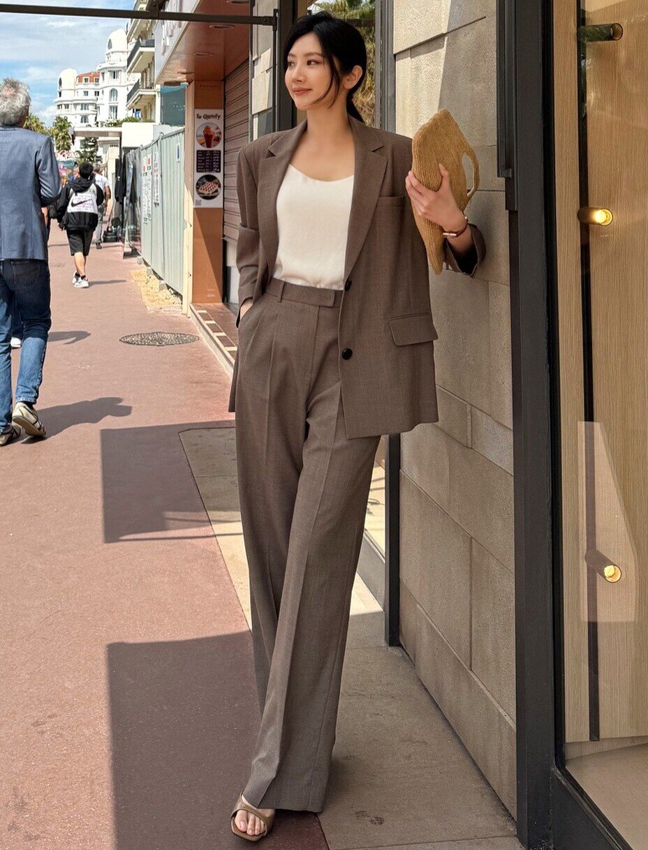 Diện quần ống rộng đúng điệu với 4 kiểu áo: Vừa tôn dáng lại sang - xịn hết cỡ! - 12