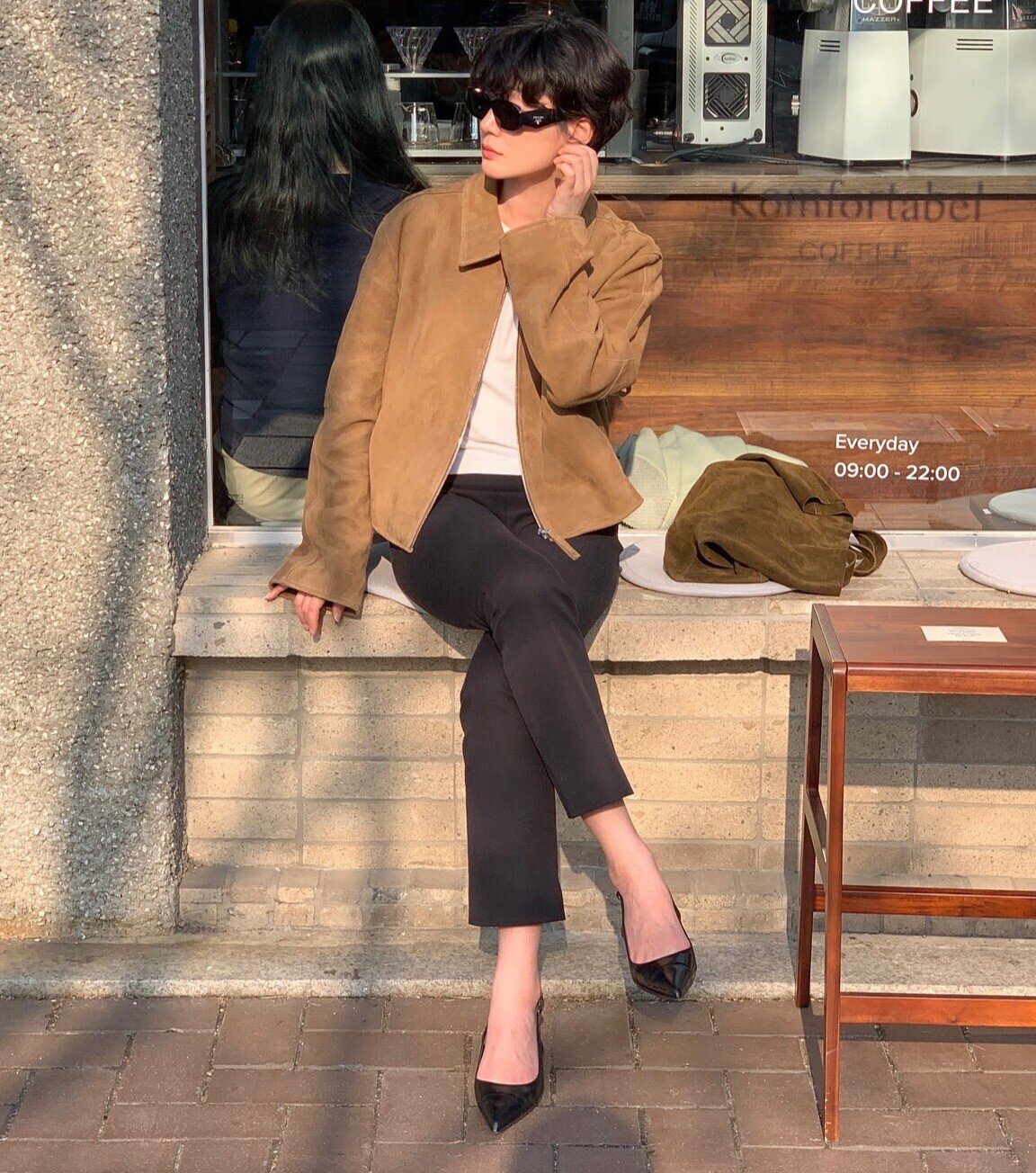 Tủ đồ ít không sao, chị em có 5 kiểu giày này là &#34;gánh&#34; mọi outfit, đi làm hay đi chơi kiểu gì cũng hợp - 4