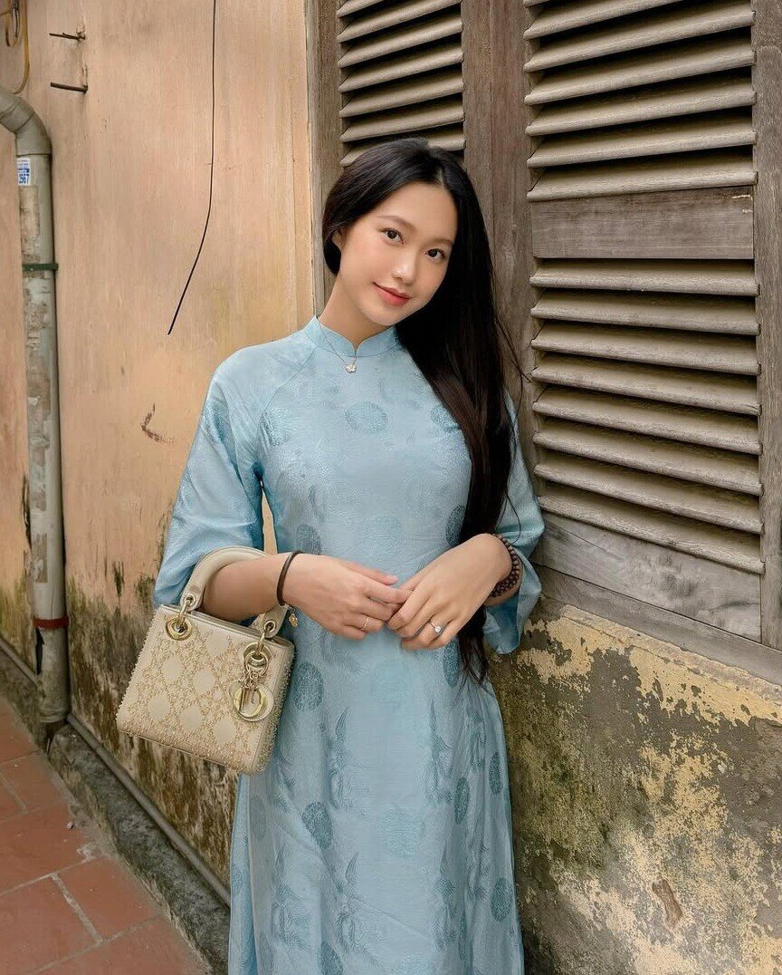 Tiểu thư Hà thành thi Hoa hậu lọt top 10 giờ là nàng WAGs Việt đình đám, sinh quý tử xong vẫn "đẹp mòn mắt" - 10