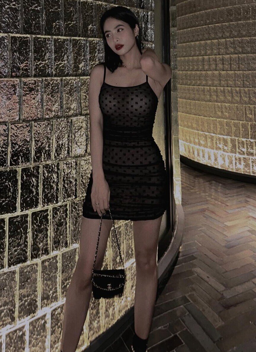 Mỹ nhân Việt lấy thiếu gia ở căn hộ 20 tỷ, có tủ đồ hiệu &#34;đắt xắt ra miếng&#34; nhưng quý đúng chiếc túi 5 triệu đồng - 6