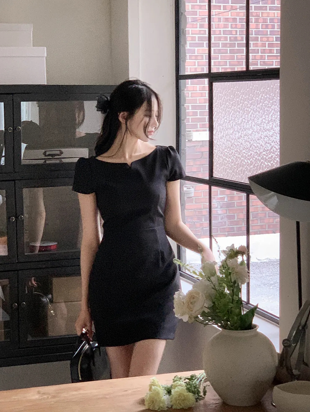 Muốn mặc đẹp mà không cần dáng chuẩn, cứ chọn 4 item ôm khéo này là chuẩn bài - 16