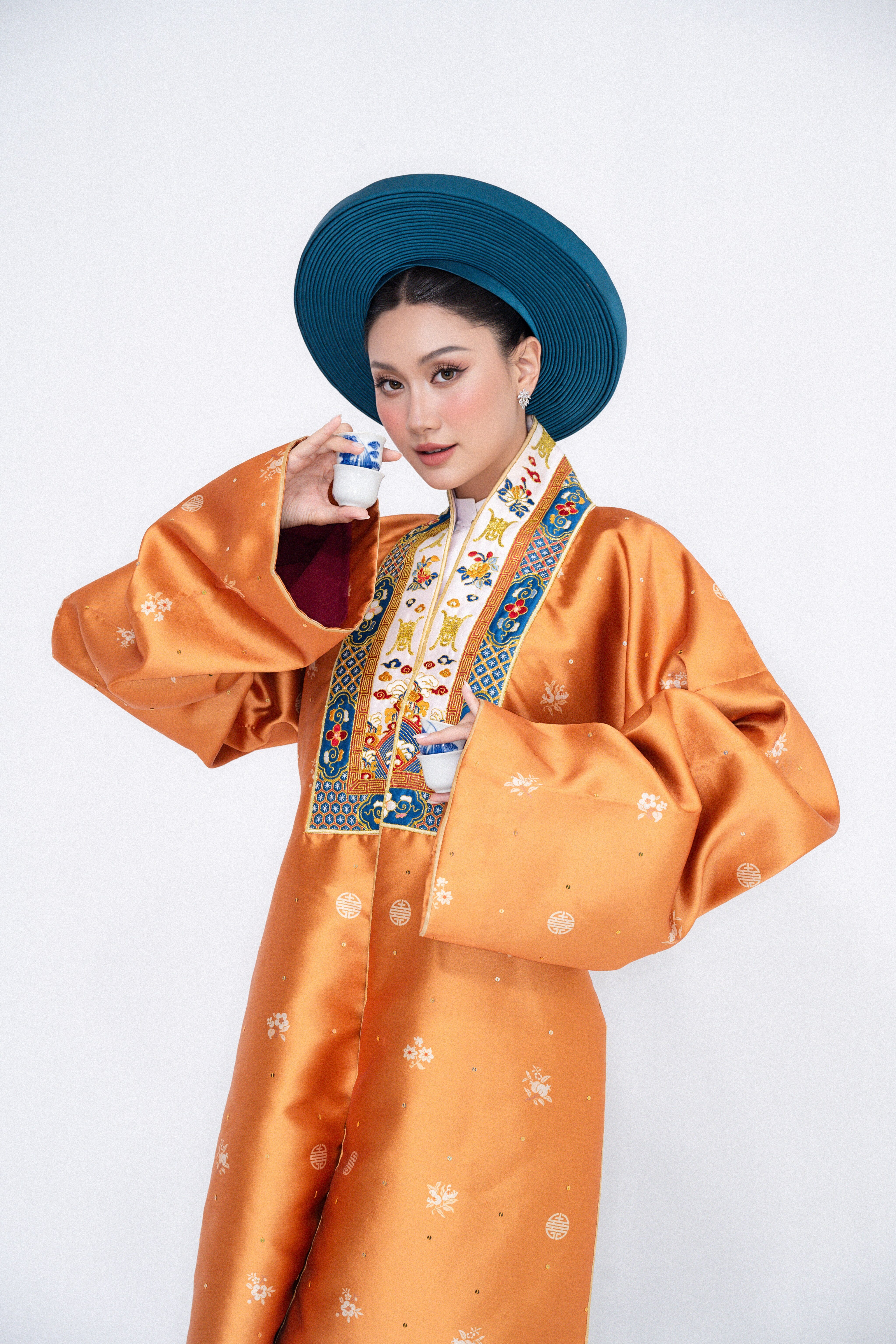 Hoa hậu Phương Linh: &#34;Tôi mong có thể mang tiếng nói, trái tim và tinh thần của người Việt đến với bạn bè quốc tế&#34; - 6