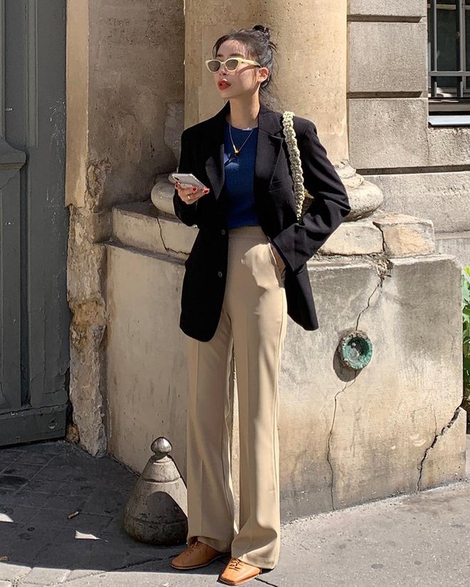 Blazer thường bị &#34;thất sủng&#34; vào mùa đông, ai ngờ mix với 4 món này lại &#34;cứu nguy&#34; cực đỉnh! - 2