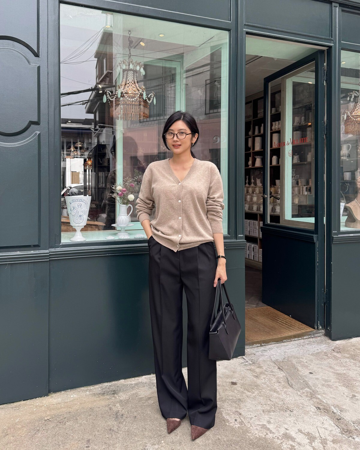 Áo len cứ phối với 2 kiểu quần này là đẹp "bất bại", diện đi đâu cũng chuẩn không phải bàn - 7