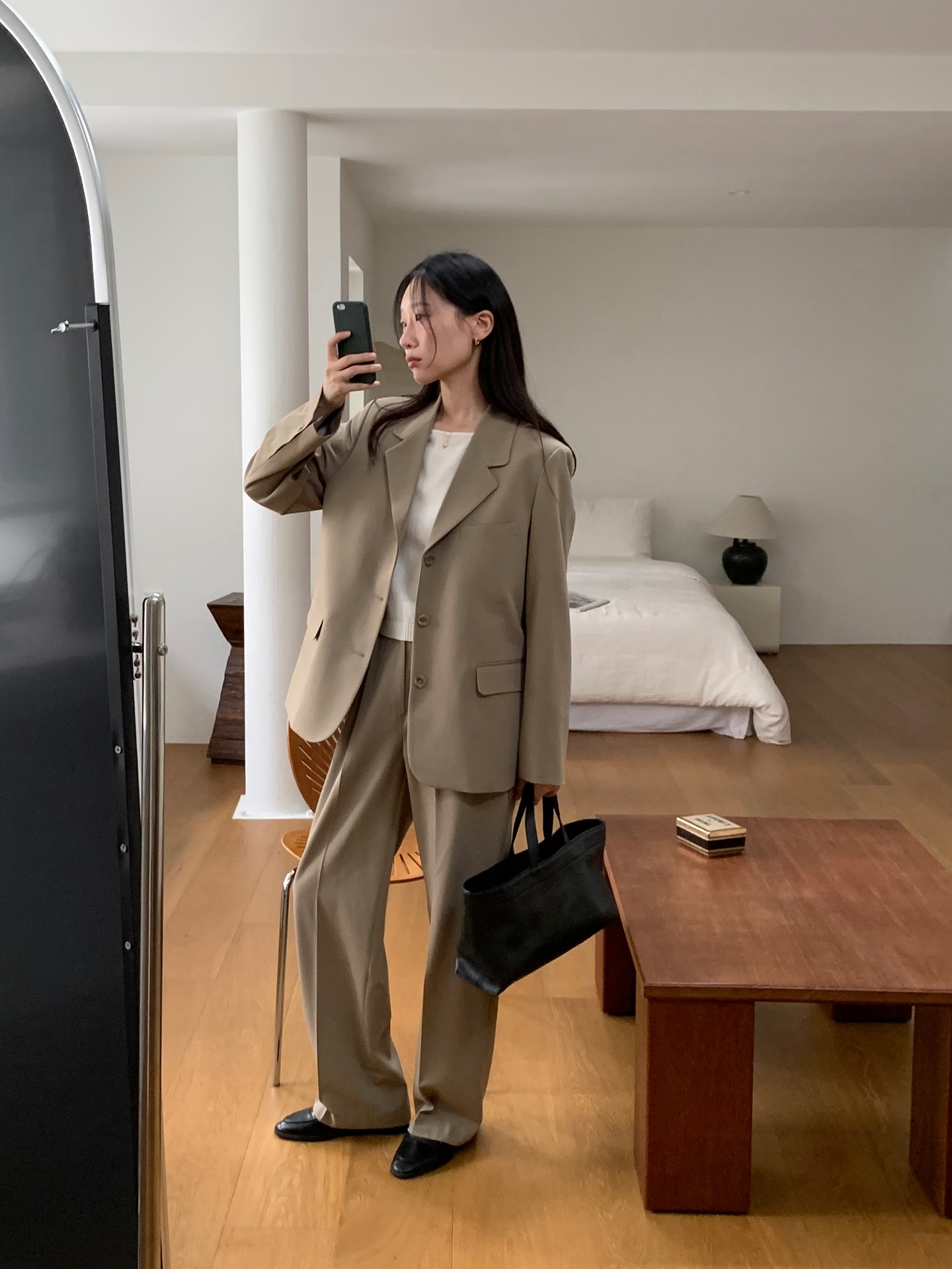 5 công thức phối đồ ấm áp, thanh lịch giúp nàng công sở mặc đẹp suốt mùa lạnh - 2